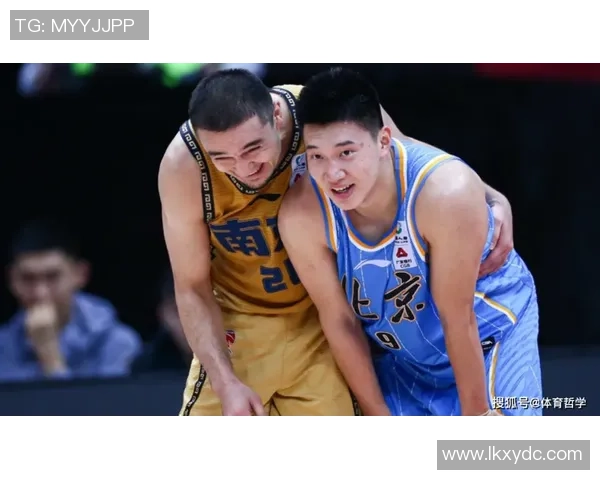 西安篮球队在选拔赛中以95分稳居积分榜首位展现强劲实力